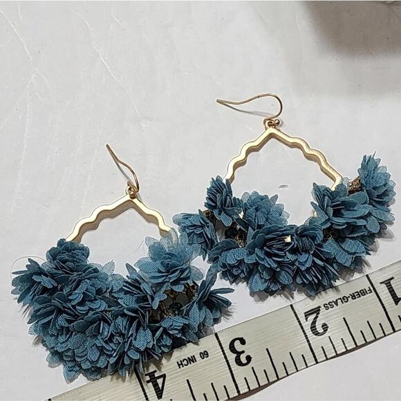 C & C CALIFORNIA GOLD AND BLUE FLORAL‎ DROP EARRINGS NEW - Picture 3 of 3
